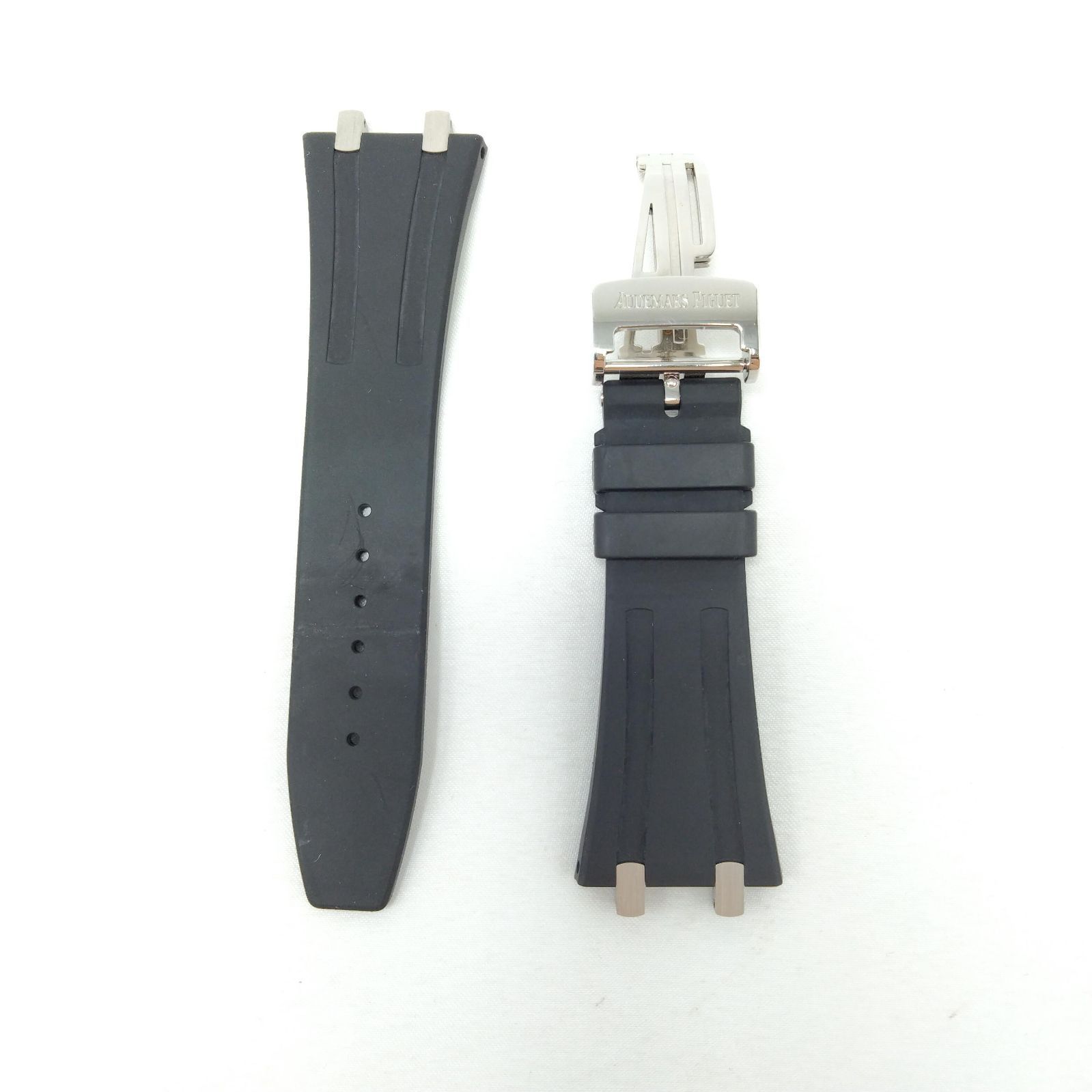 パネライ☆純正カウッチューベルト☆ホワイト☆24/22mm☆極美品おまけ付き パネライ☆純正カウッチューベルト☆ホワイト☆24/22mm☆極美品