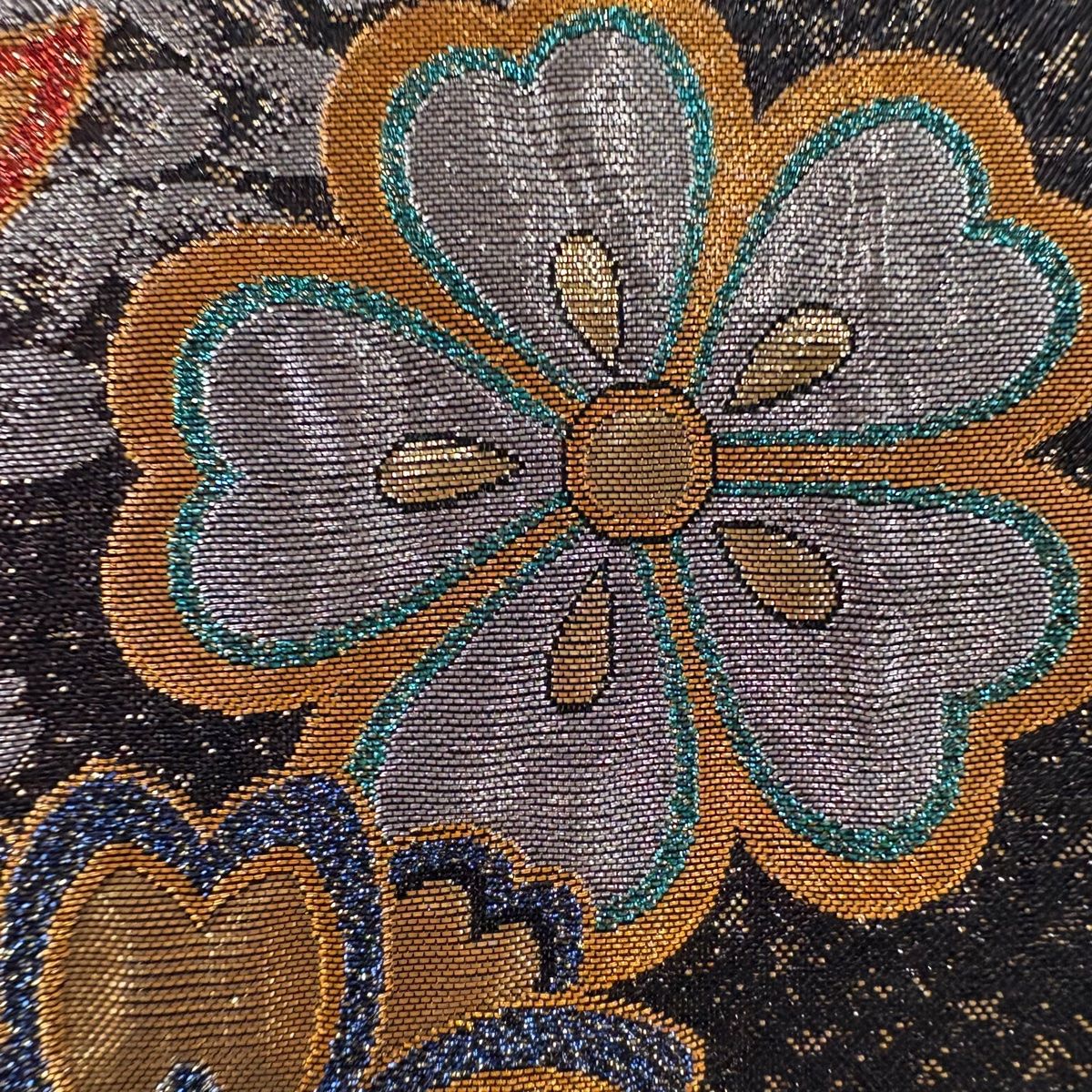 袋帯 美品 秀品 振袖向き 蝶 桜 金銀糸 箔 黒 六通 正絹 【中古