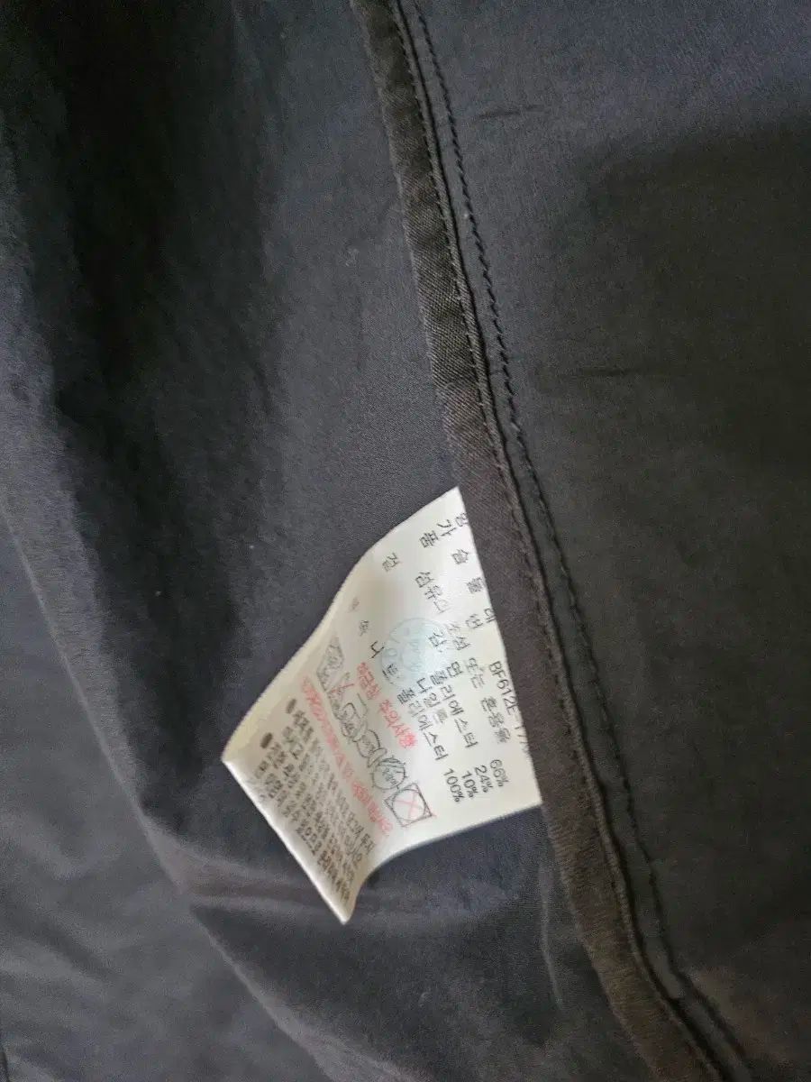 レディース ウィンドブレーカー