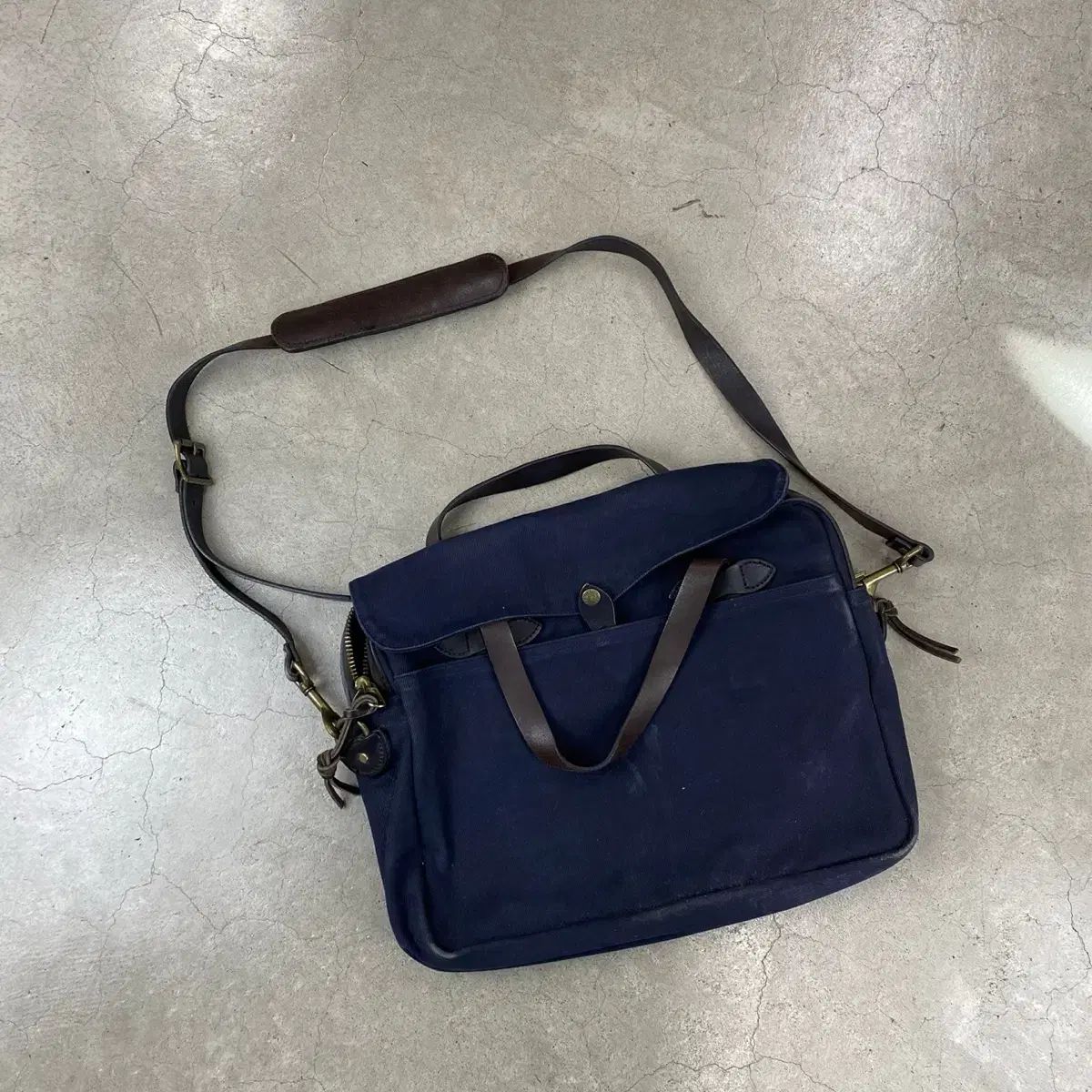 FILSON フィルソン 256 クロス バッグ Free