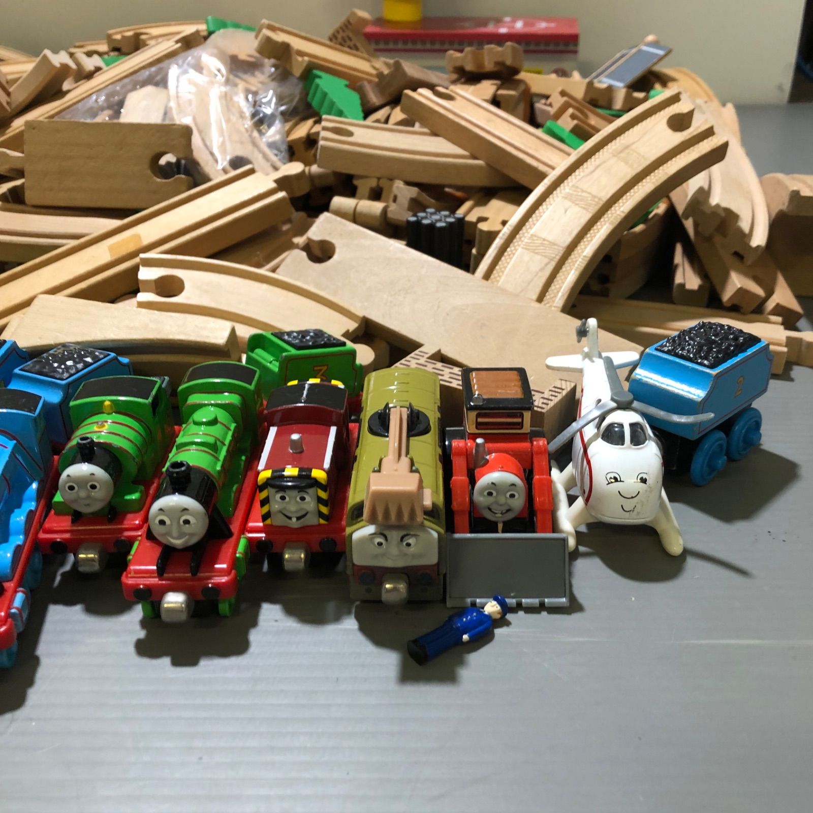 ☆木製レール トーマス BRIO その他木製電車、レール等 約11kg まとめ 