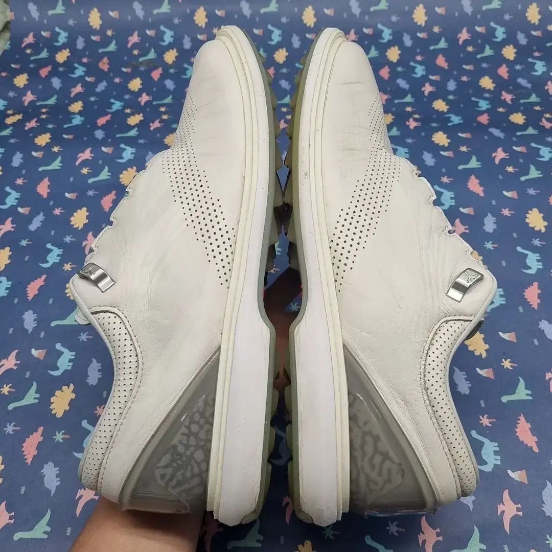 ゴルフシューズ メンズ ホワイト　NIKE ジョーダンADG4 ゴルフシューズ メンズ ホワイト NIKE ジョーダンADG4 ゴルフシューズ