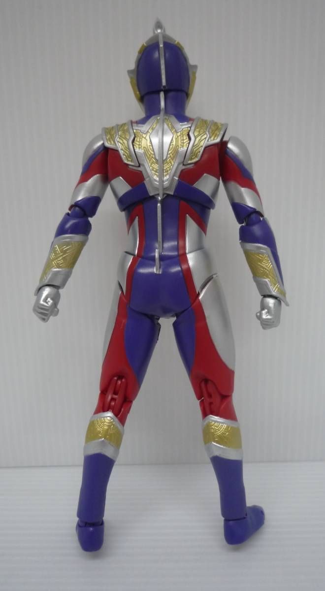 開封品】S.H.Figuarts ウルトラマントリガー マルチタイプ