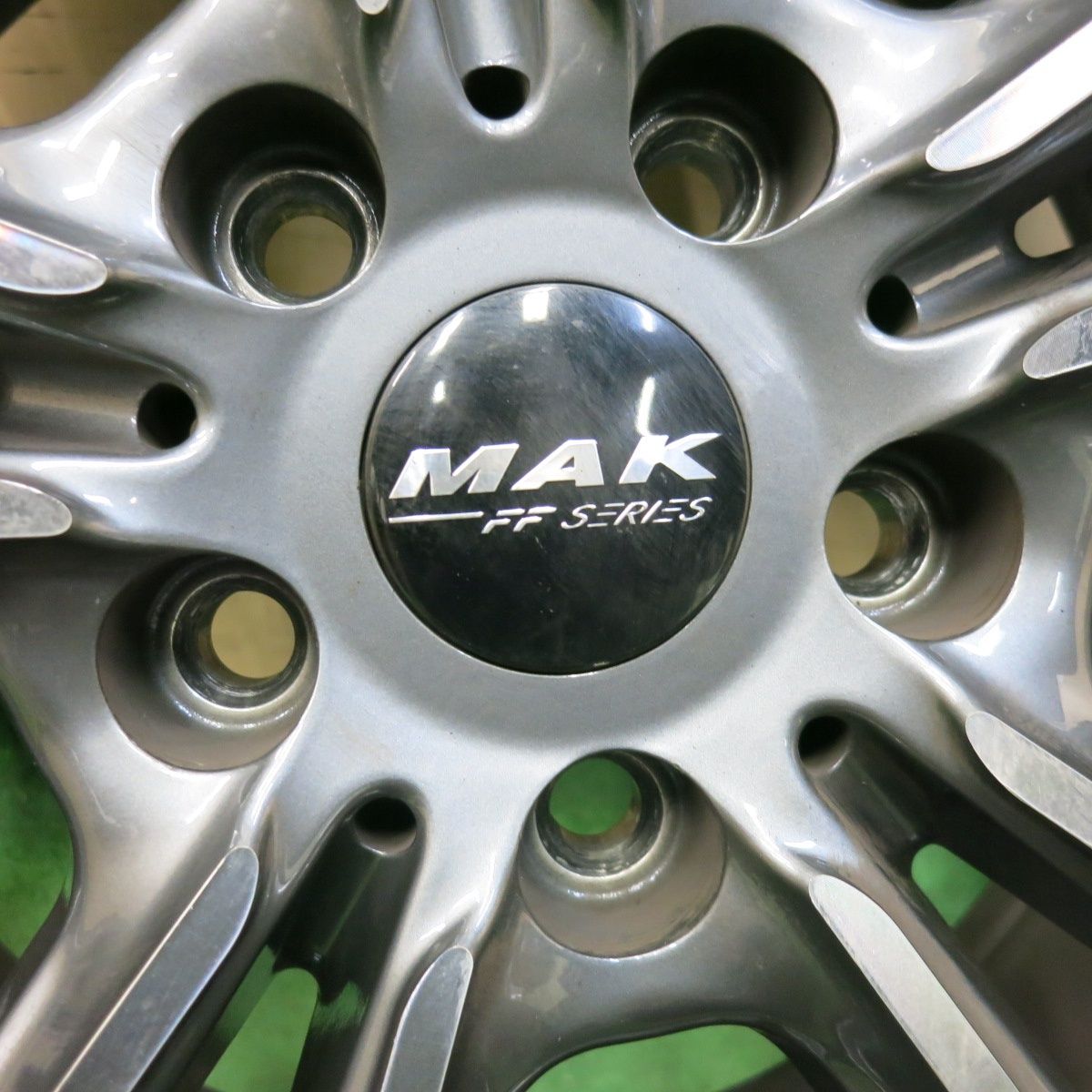 スタッドレス ピレリ