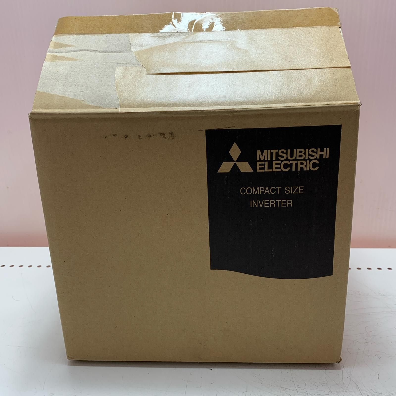 MITSUBISHI ミツビシ 三菱電機 汎用インバータ D700 WWW_OLIVIERBERNSTEIN_COM