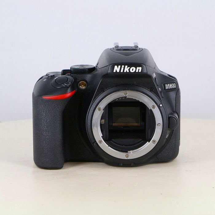 Nikon ニコン D5600 ボディ◆2991 Amazon.com : D5600 DX-format Digital SLR Body : Electronics