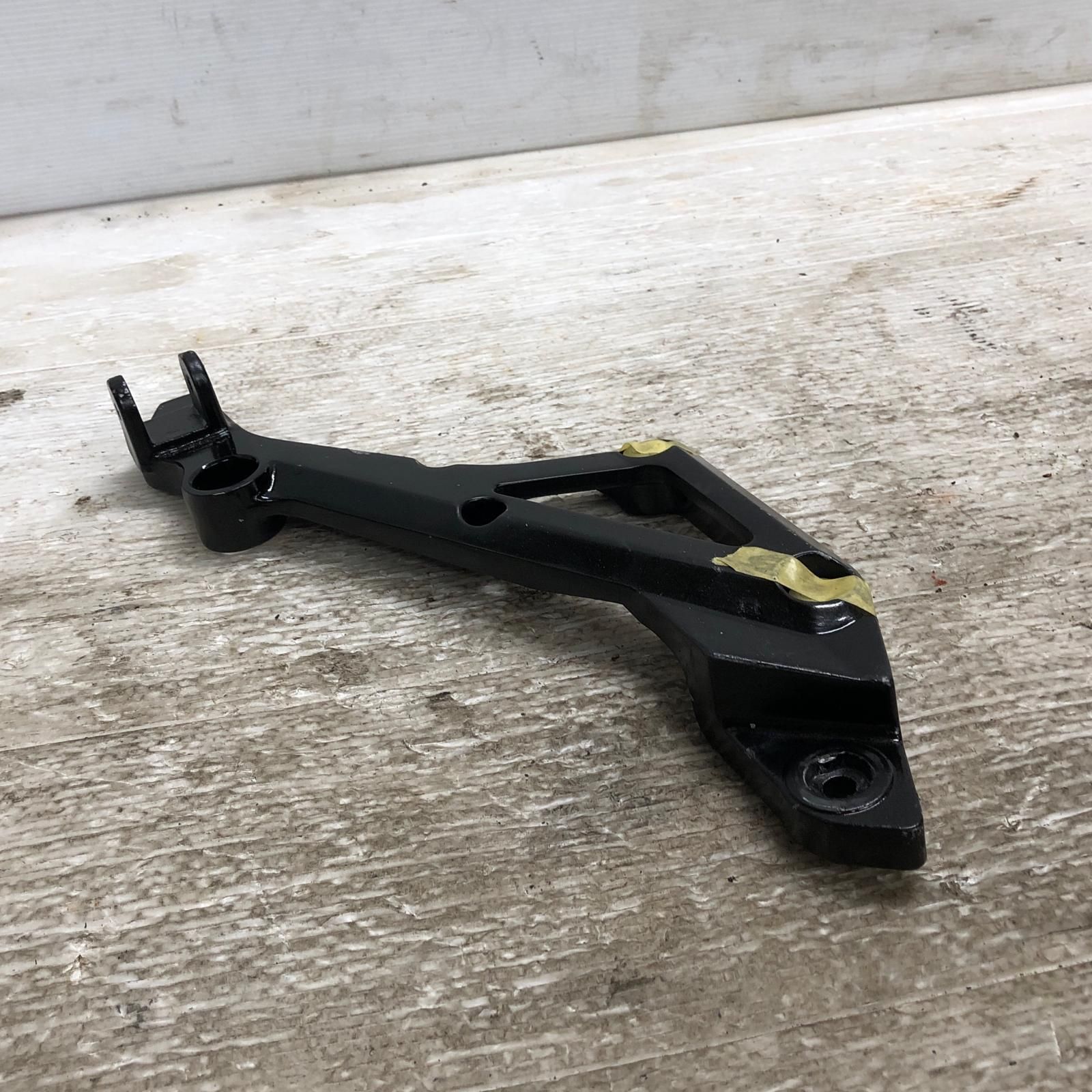 ゼファー1100 純正ステップ/ステッププレート/ステップホルダー ＊バフ済み＊ 美品 ゼファー1100 純正 ステップ プレート ステップ ホルダー フレーム ピボット プレート