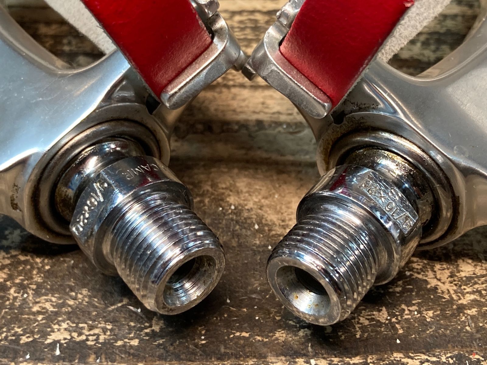 JE812 カンパニョーロ