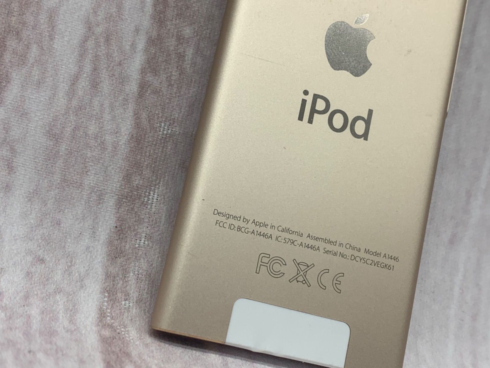 美品　Apple iPod nano 第7世代 16GB 初期化済み イエロー Apple iPod Nano 7th/8th Generation (16GB) All colors