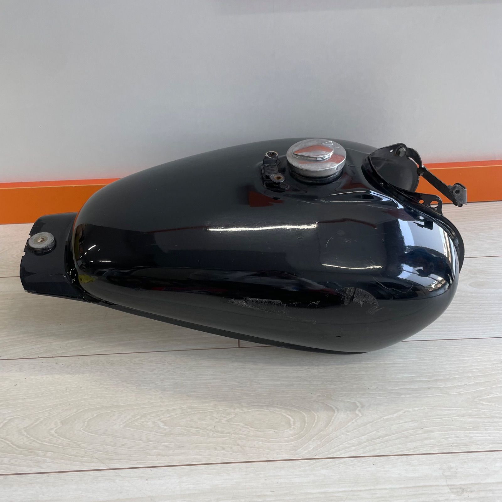 新品 ホンダ マグナ50 AC13 燃料タンク黒 キャップ&コック&120km/h