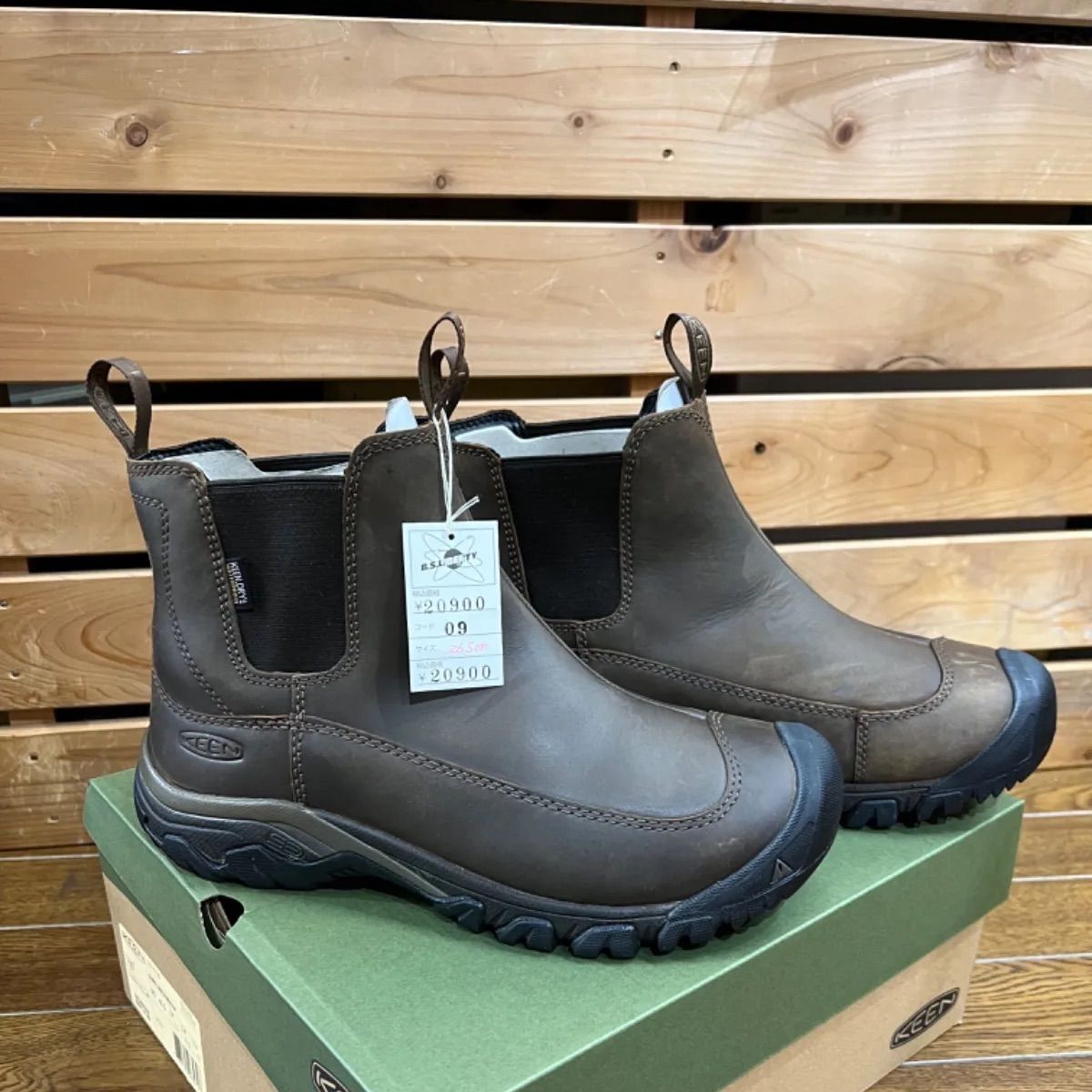 残り1点‼️KEENキーン○靴 アンカレッジブーツ サイドゴア 防水 本革