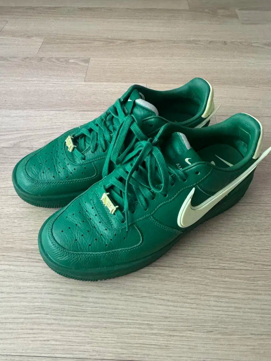 NIKE ナイキ エアフォース 1 x AMBUSH グリーン