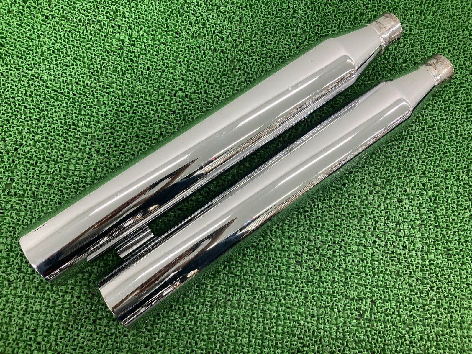 FXDF1580 サイレンサーマフラー 64900183/64900184 ハーレー 純正