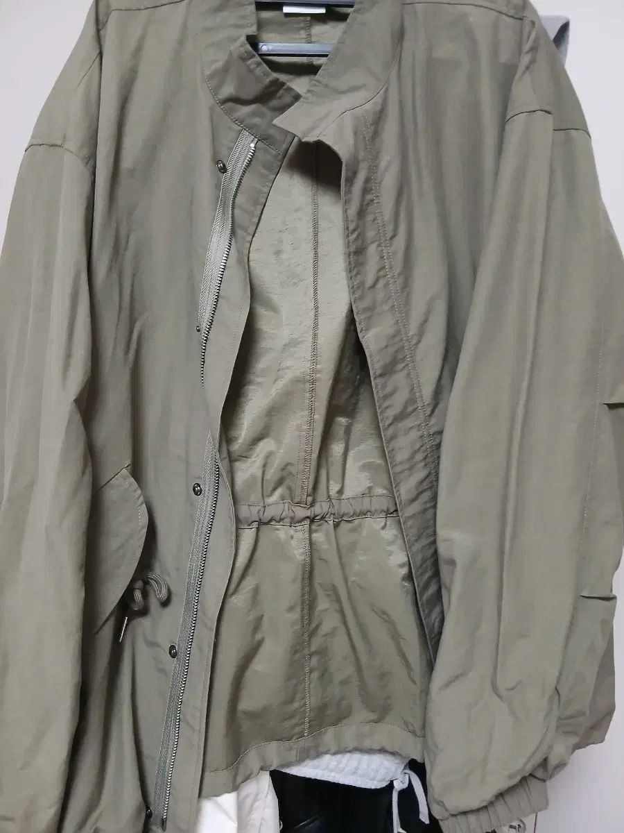 シオア マウンテンパーカー ジャケット