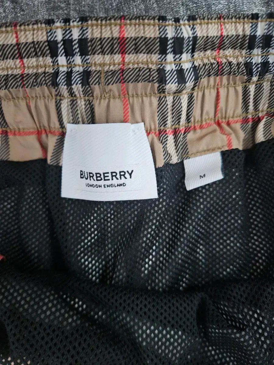 BURBERRY バーバリー