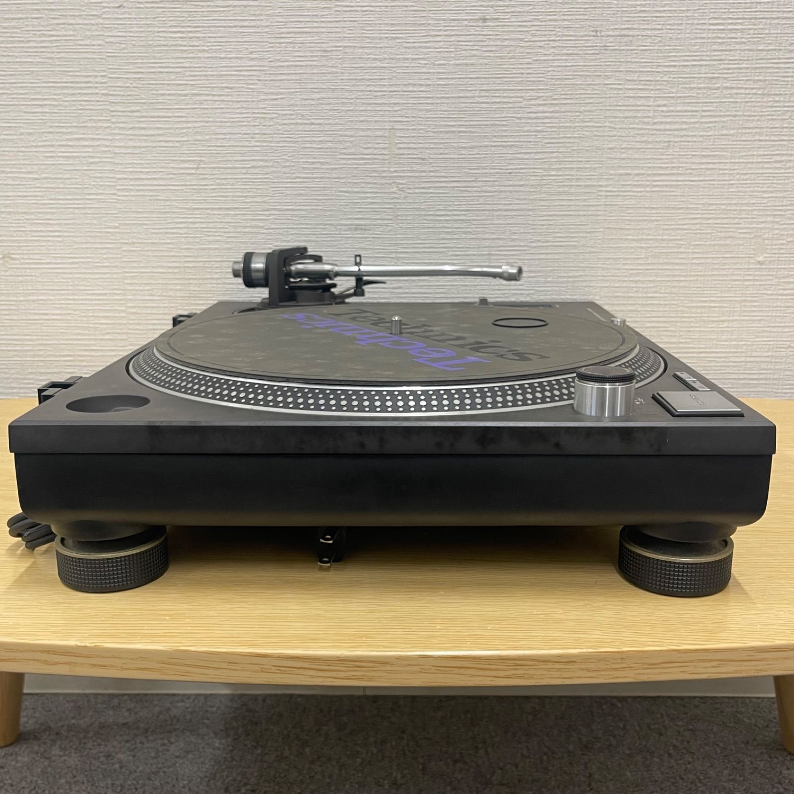 ターンテーブル