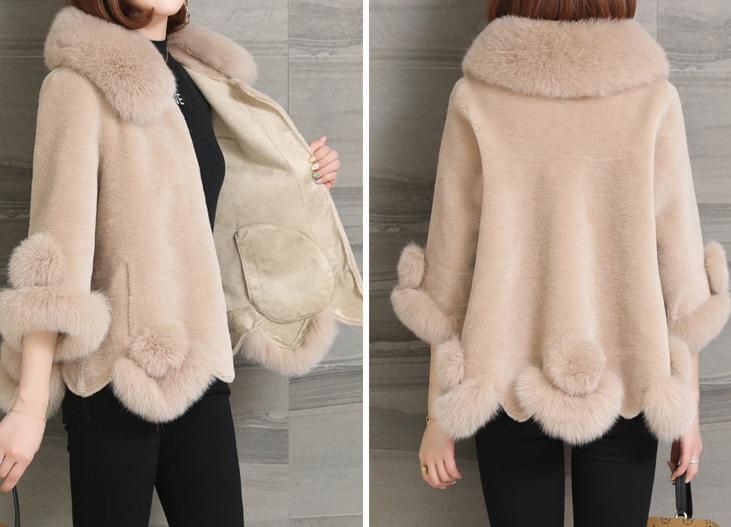 フォックスファー襟など付き羊毛コート毛皮