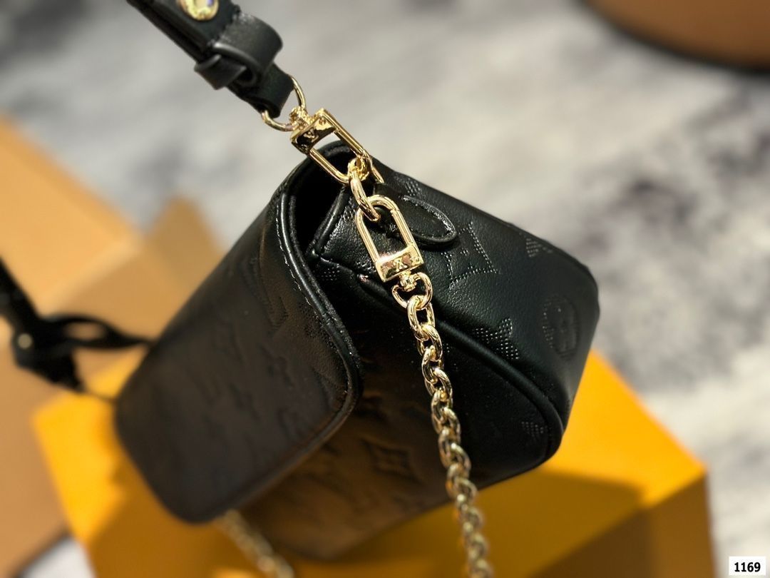幸運 LV ルイヴィトンWALLET ON CHAIN IVY 脇バッグ 斜めショルダーバッグ Hermesビーチバッグ 財布 鍵バッグ 小銭入れ 手持ちバッグ バッグ 気アイテム安い通販。
