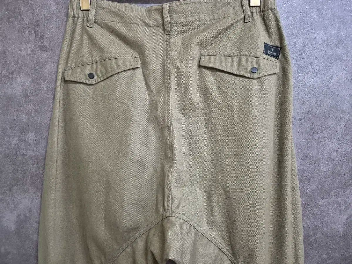パンツ