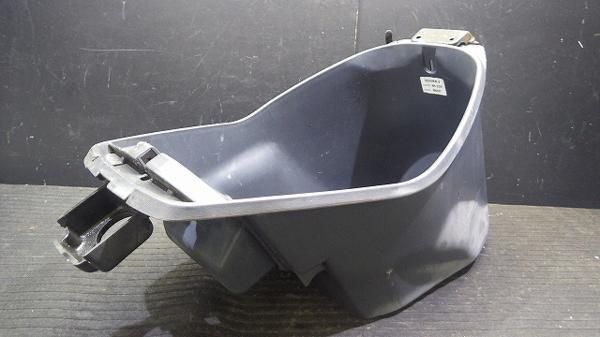 ホンダ　DIO SR　AF28　メットインボックス　H139-41
