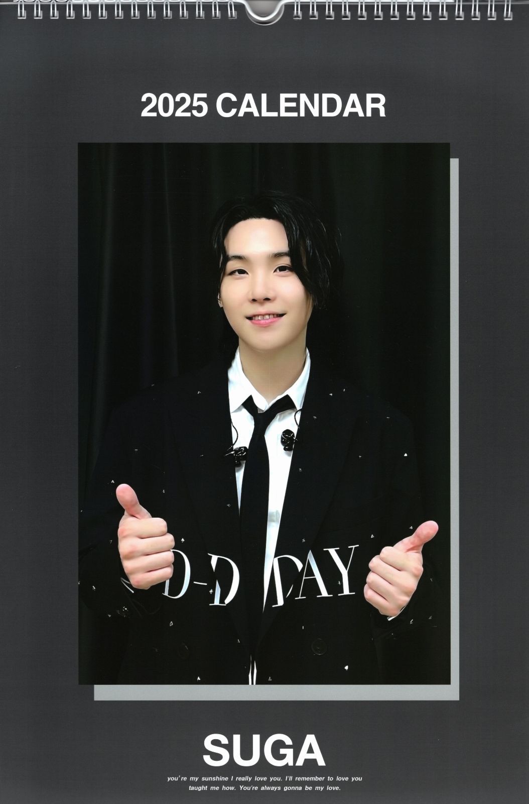 BTS SUGA 星型ライトストリングセット 壁掛け 推し活 ユンギ 新品 BTS SUGA シュガ グッズ 大判 壁掛け カレンダー 2025年 (令和7年) +