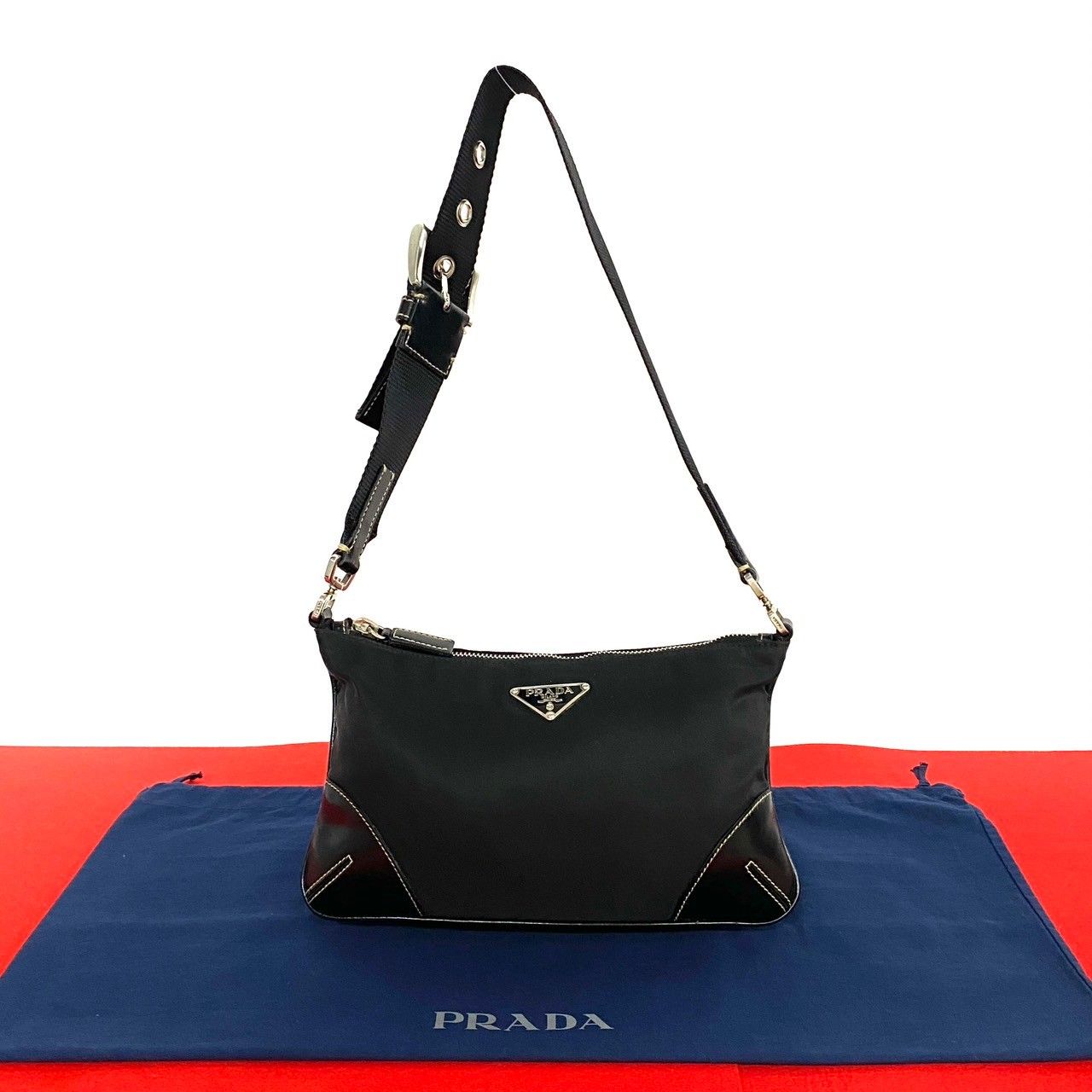 極 美品 希少品 PRADA プラダ 三角ロゴ 金具 ナイロン レザー 本革 ミニ ショルダーバッグ ポシェット サコッシュ ブラック 黒 31810  - メルカリ