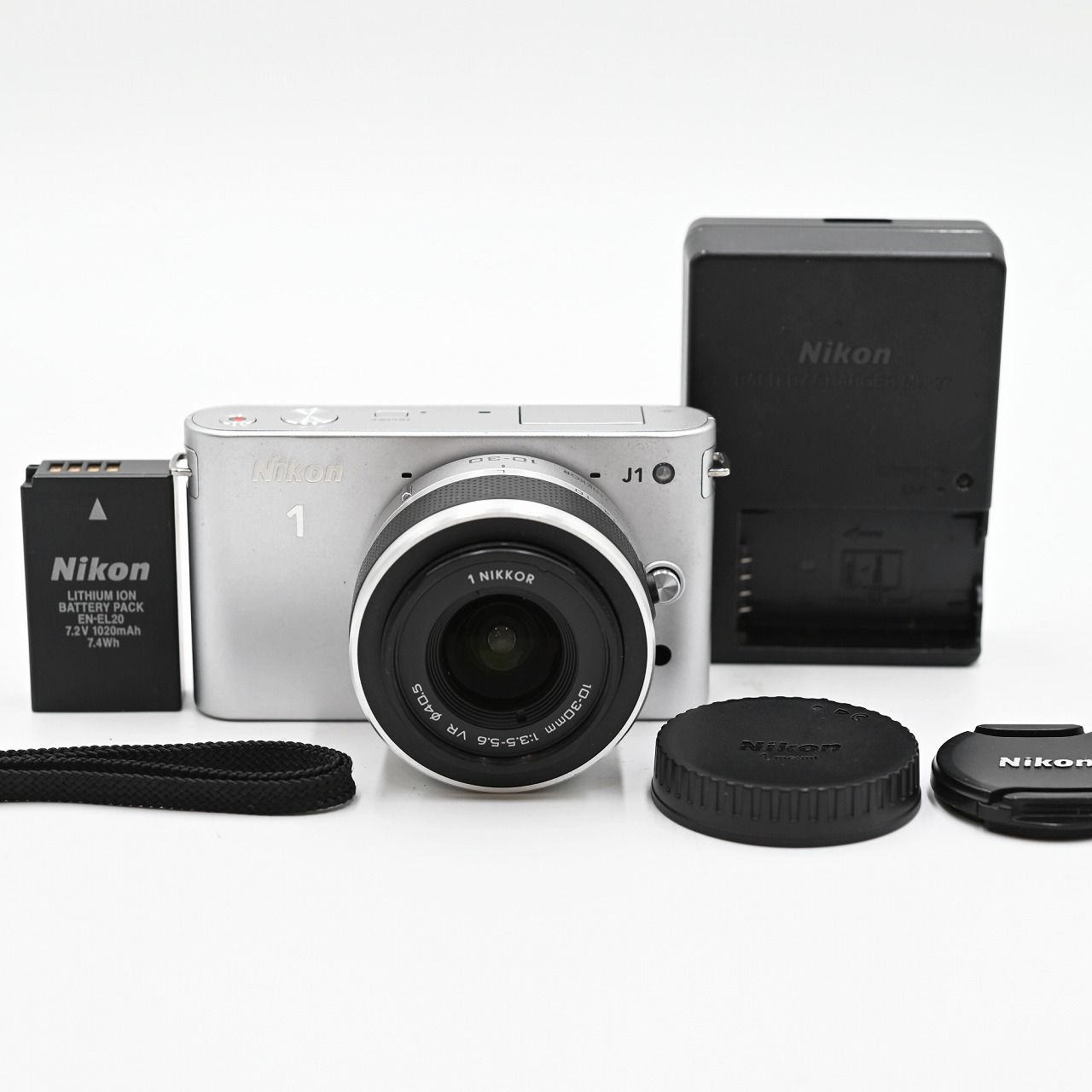 Nikon ニコンミラーレス一眼カメラ Nikon 1 J1 標準ズームレンズキット シルバー ミラーレス一眼レフカメラ