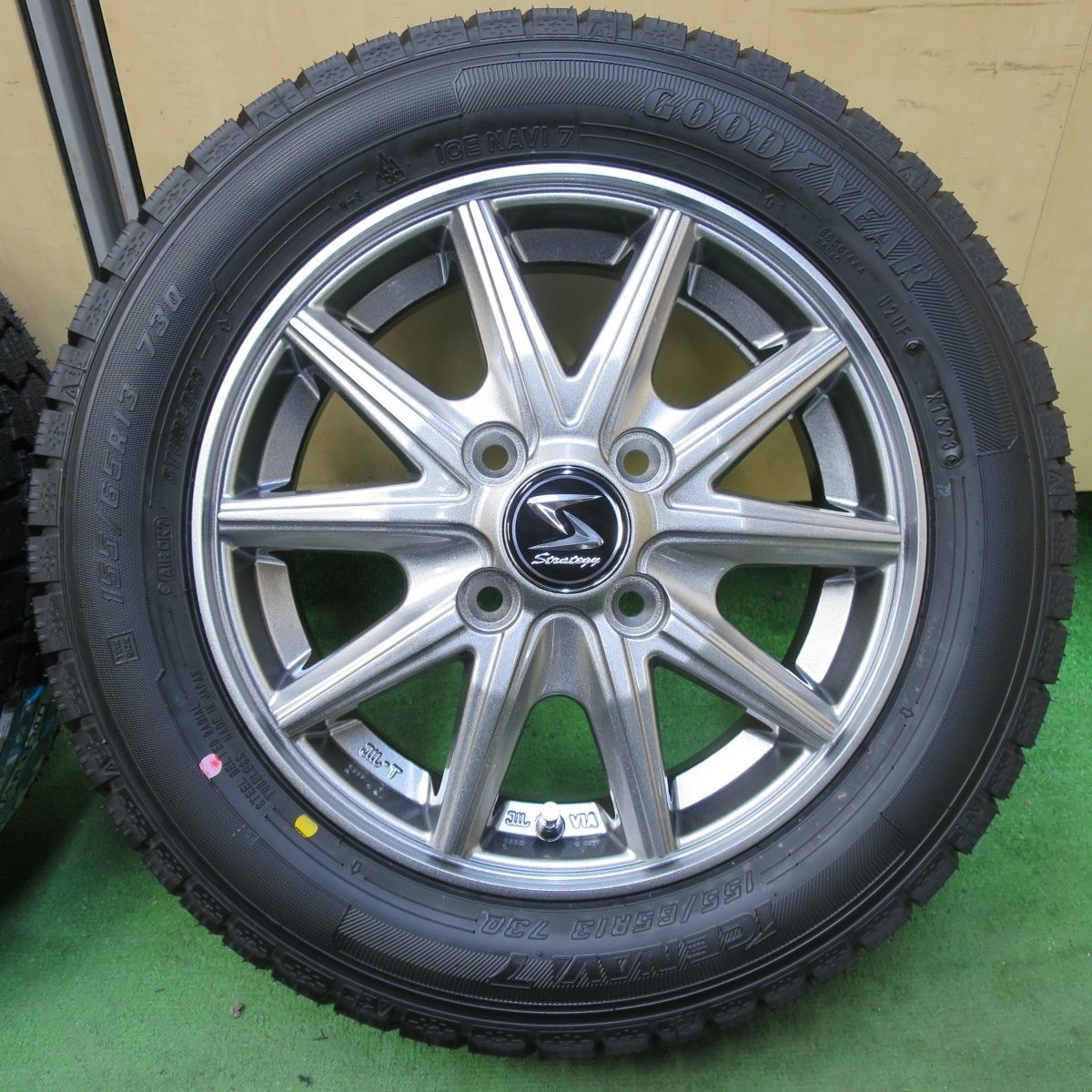 未使用！23年☆スタッドレス 155/65R13 グッドイヤー アイスナビ7 