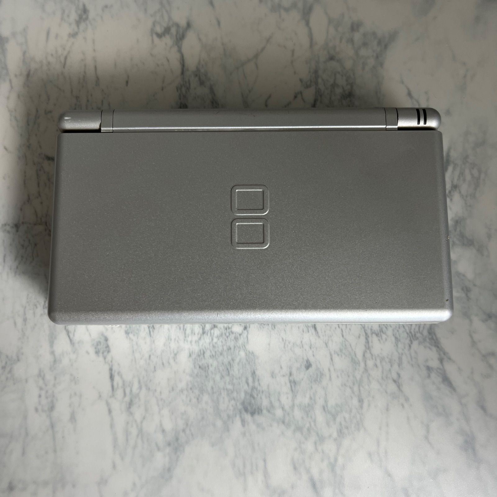 美品】ニンテンドーDS Lite シルバー/動作確認済テレビゲーム - 携帯用 