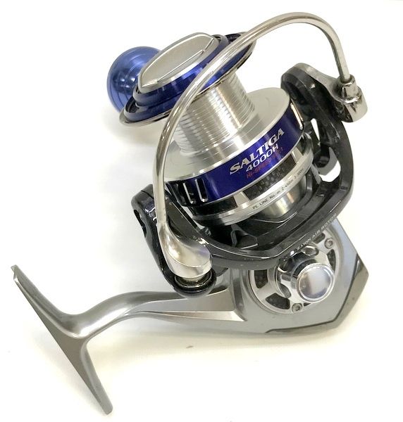 ダイワ 10ソルティガ 4000H スピニングリール リール DAIWA 00059523 釣り 釣具 TA0385 ◇