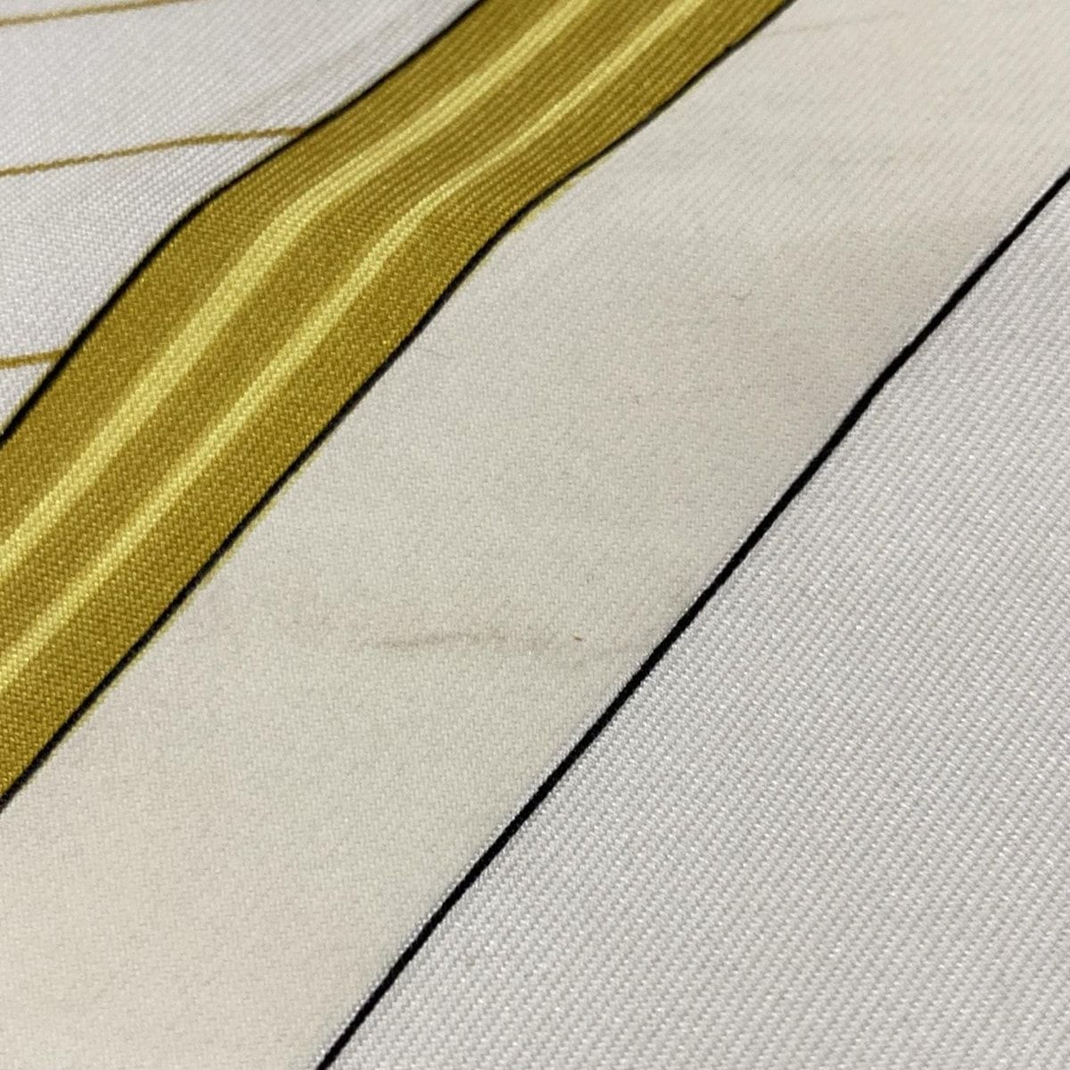 HERMES(エルメス) スカーフ カレ90 アイボリー×ダークイエロー×マルチ  