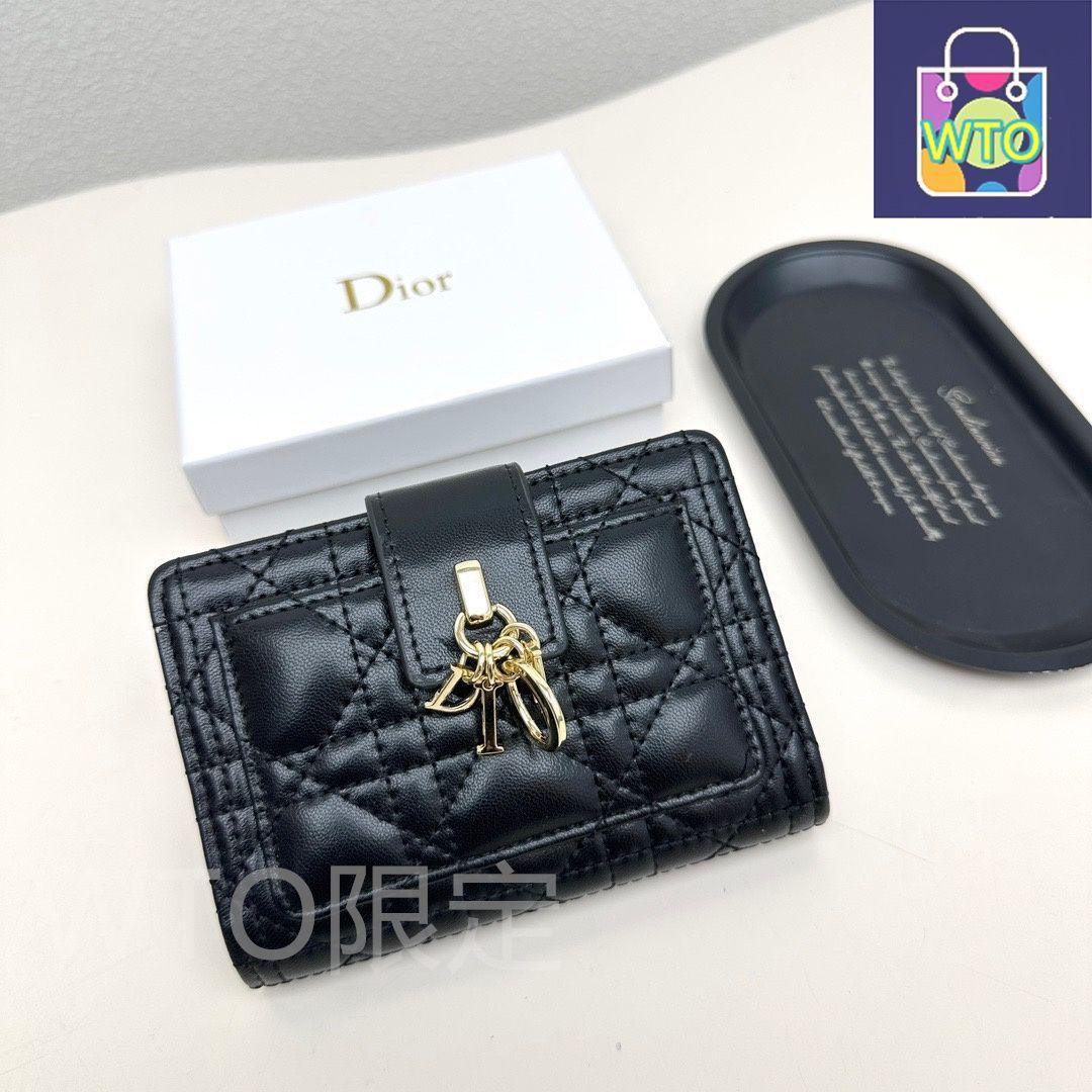 今日WTO】Dior ディオール ミニ財布シリーズ 頭層の小羊皮を使用