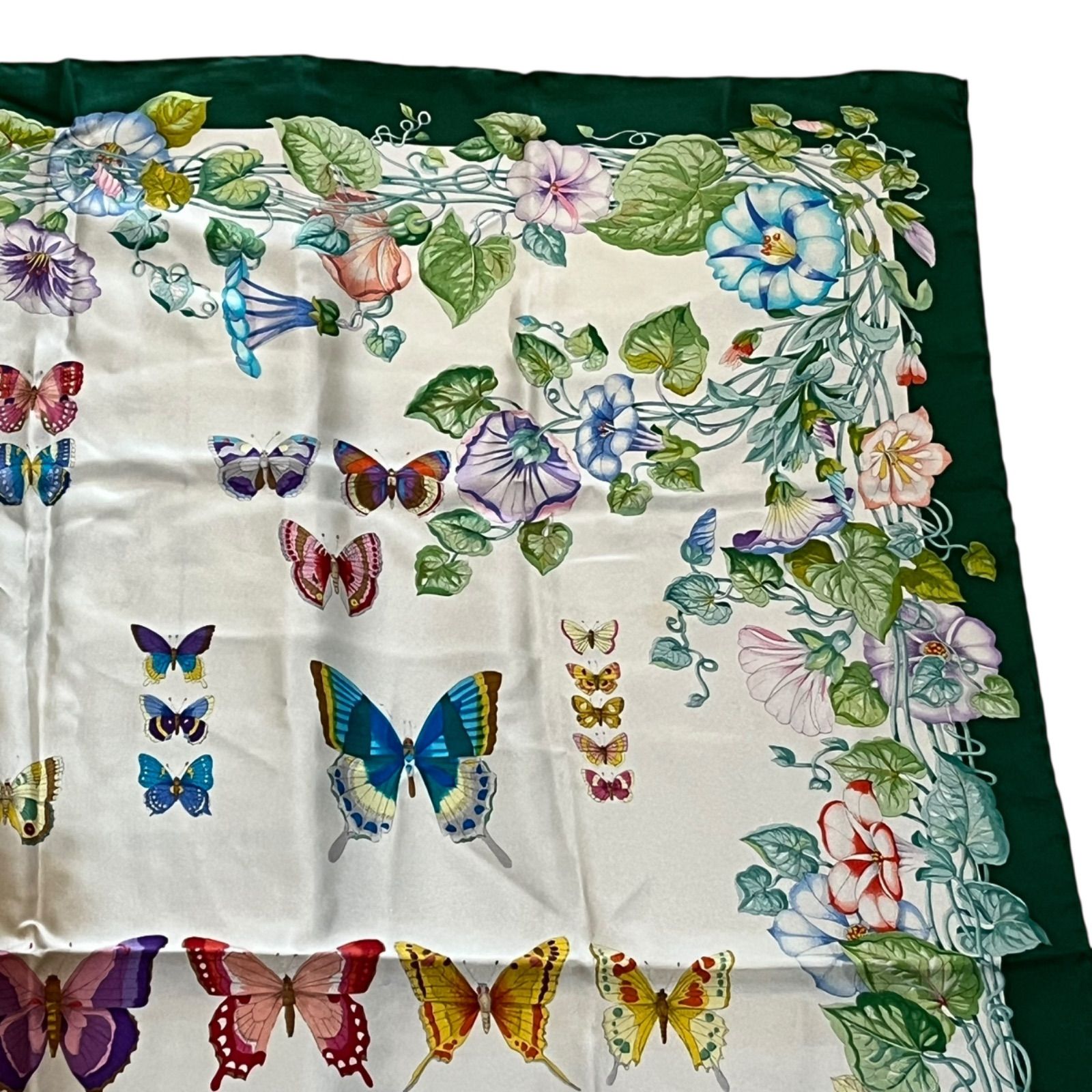 Gucci 蝶プリント シルクスカーフ 管34672】美品☆GUCCI グッチ プリント シルクスカーフ 蝶々