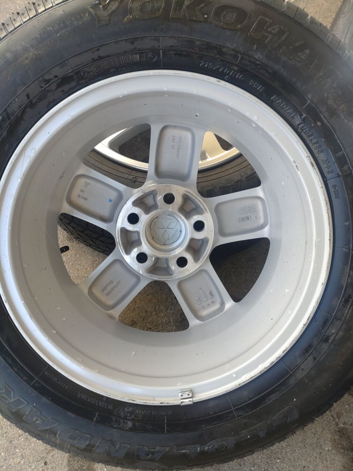 三菱 デリカ D5 前期 純正 ホイール 16インチ 16×6.5J +38 114.3-5H