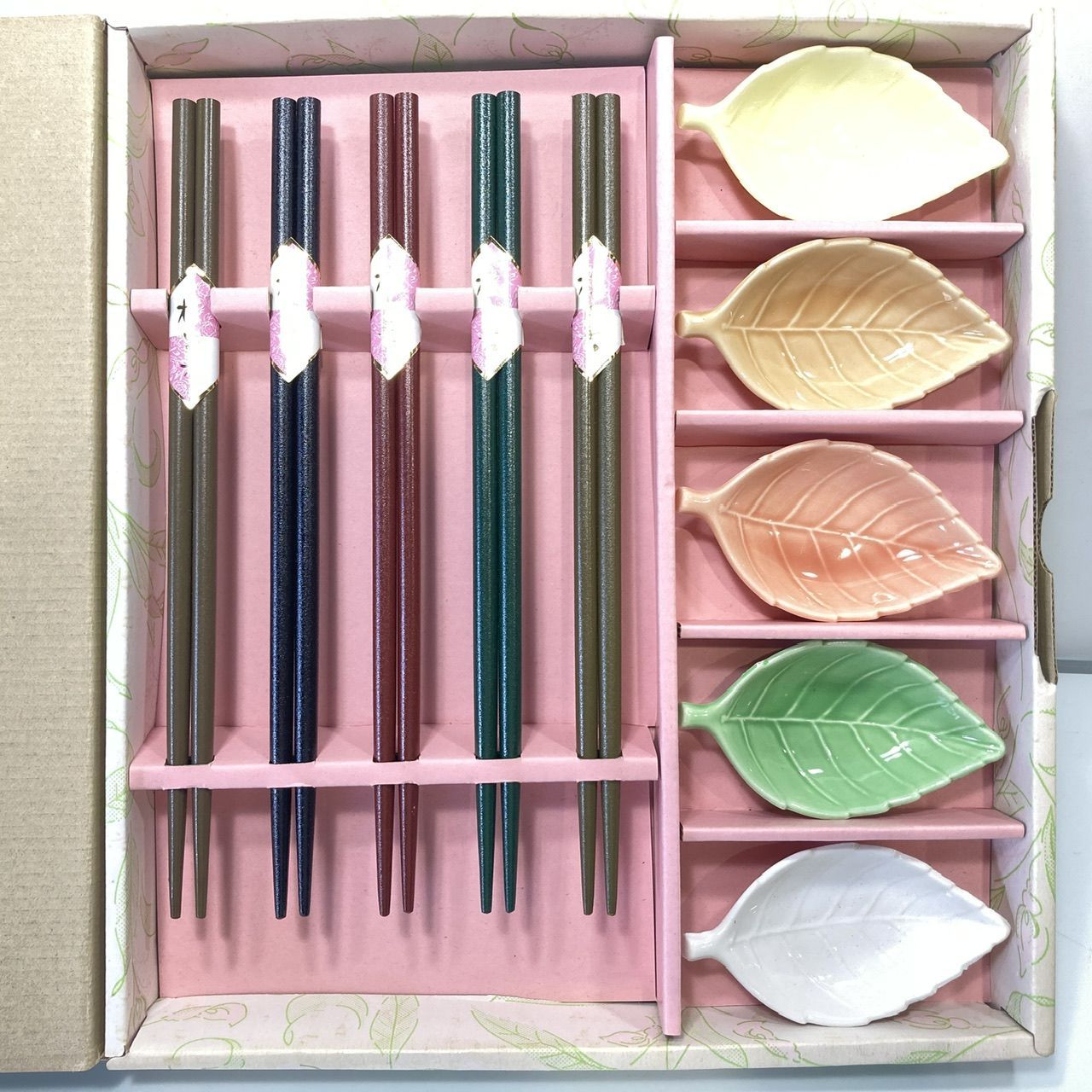 食器 yumi 皿・プレート :: 23.5cm-27cm :: 黒陶石目 四ツ足丸皿