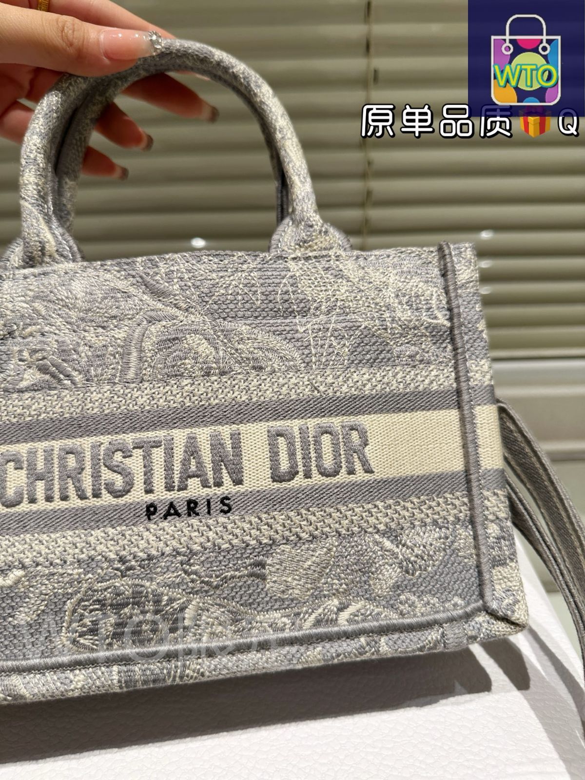 【可愛さがぎゅっと詰まった逸品♡】DIOR ショルダーバッグ DIOR デイオール ショルダーバッグ 即購入不可-WTO輸入2 - メルカリ