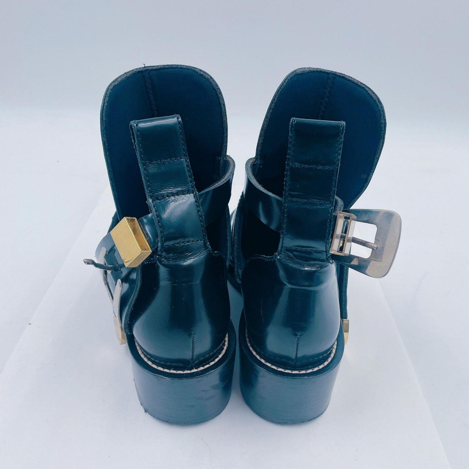 レースアップ風 ストラップブーツ