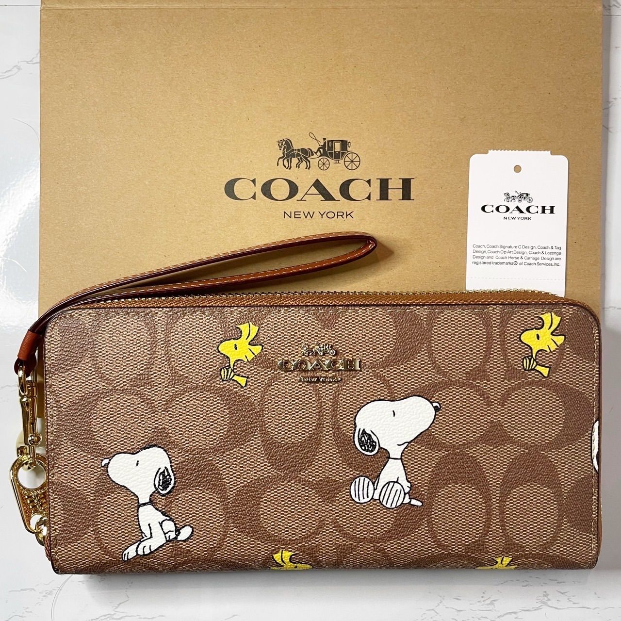大人気【COACH × PEANUTS】 スヌーピー ＆ウッドストック長財布