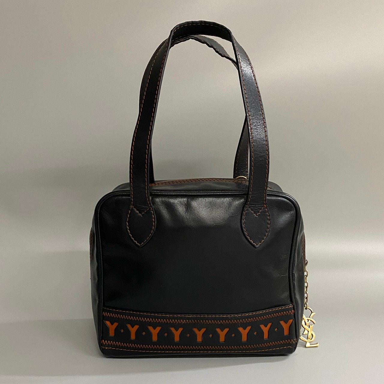 美品 YVES SAINT LAURENT イヴ・サンローラン ロゴ Yステッチ YSL