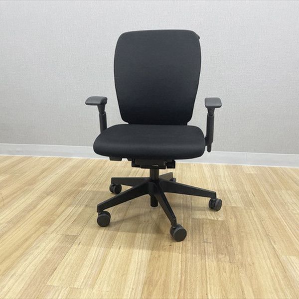 フルゴチェア ハイバック ハンガー付 オフィスチェア 肘付 イトーキ ブラックT