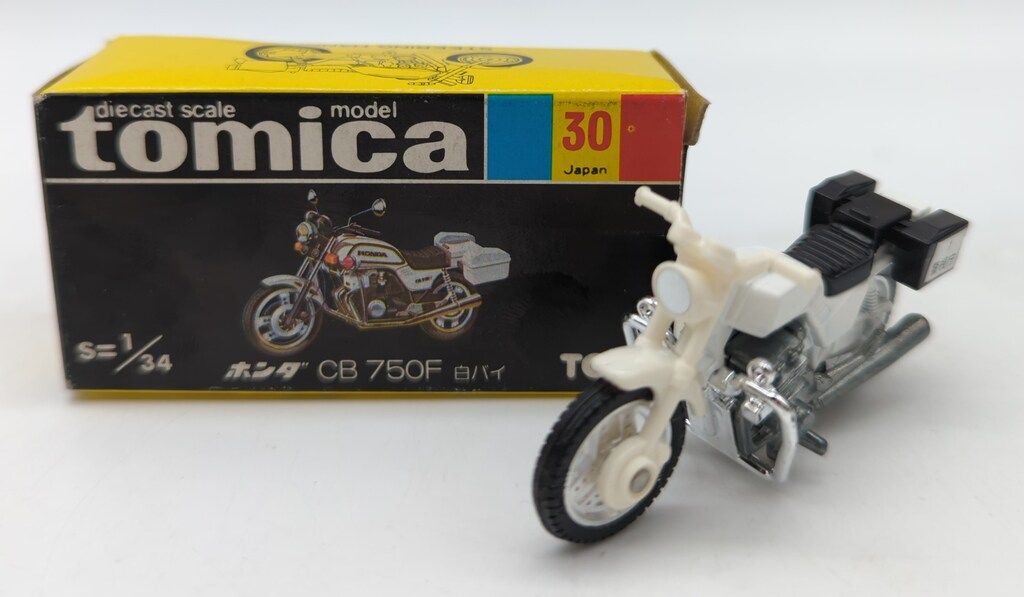 ☆当時物 トミカ黒箱 30 ホンダCB 750F 白バイ 1/34 シール付き