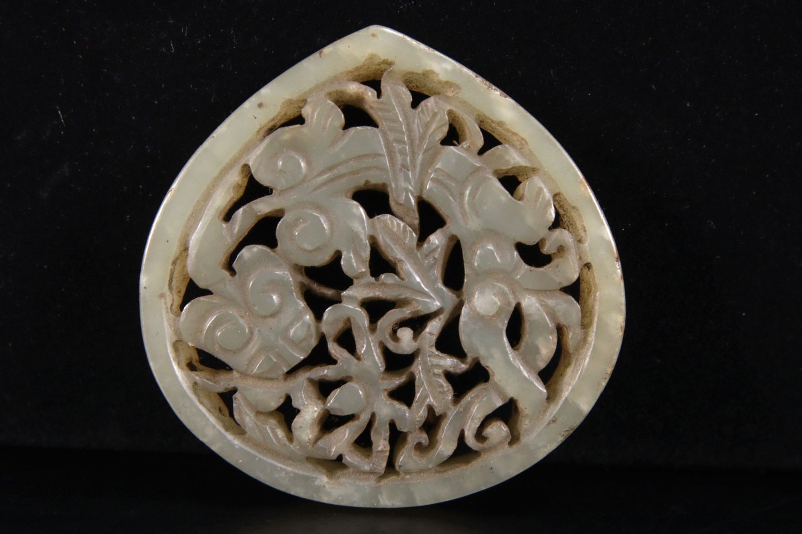 中国古美術・高古龍佩・和田玉製・細密彫・根付・裝身具・置物