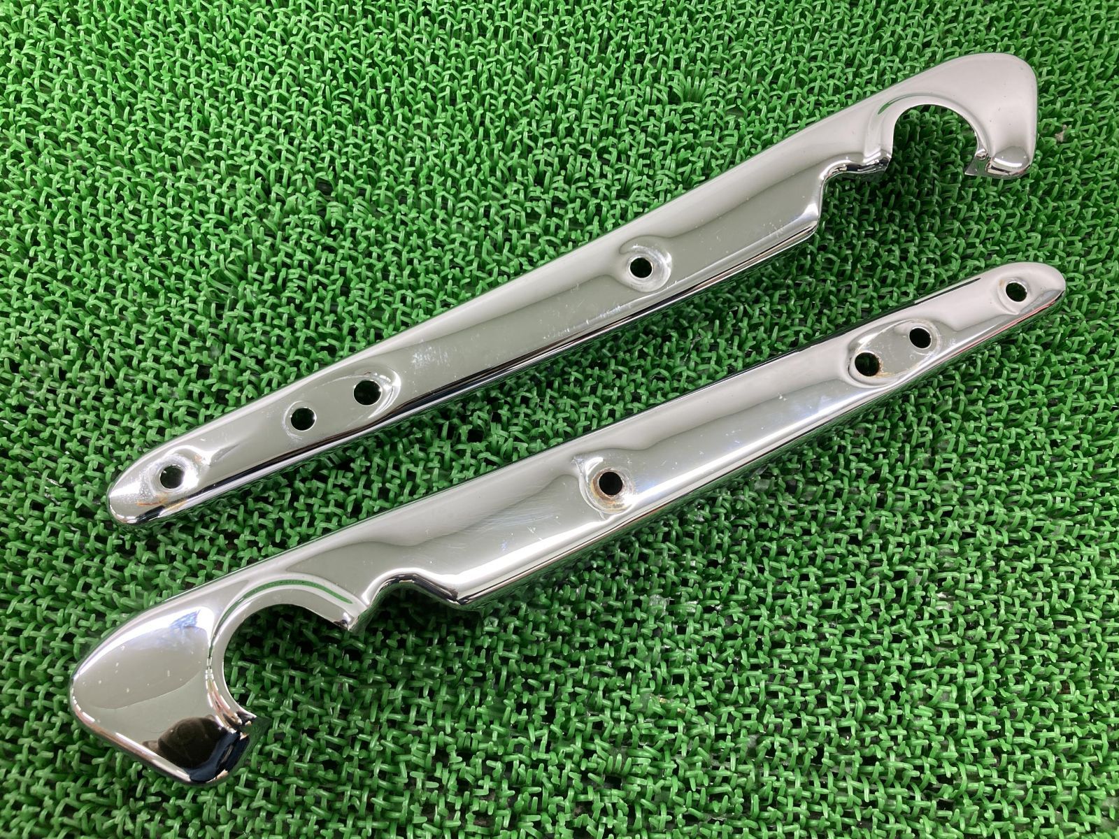 XL883 リアフェンダーストラット 左右 ハーレー 純正 中古 バイク 部品 2004年式外し スポーツスター XL1200 フェンダーステー 曲がり無し