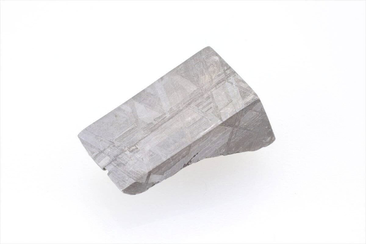 ムオニナルスタ隕石　ムオニオナルスタ隕石　この大きさ！この重量感！ ムオニオナルスタ 隕石 11.3g オクタへドライト 鉄隕石 標本