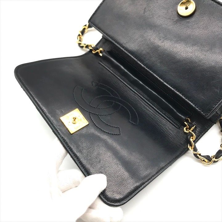 CHANEL ミニミニマトラッセ ココマーク バッグチャーム ラムスキン　黒 美品 CHANEL シャネル ココマーク ミニ マトラッセ プッシュ