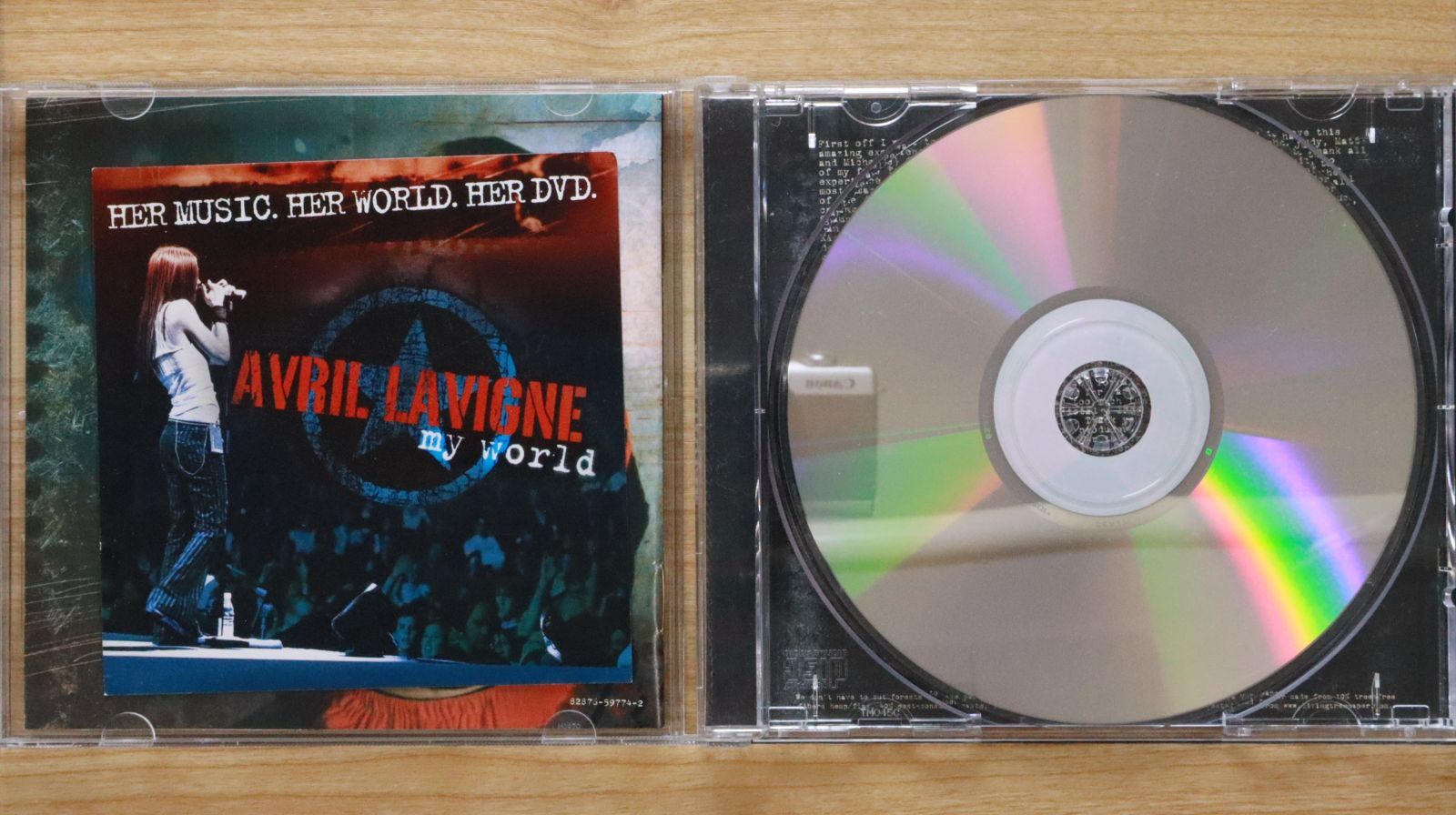 中古CD☆アヴリル・ラヴィーン/AVRIL LAVIGNE□ Under My Skin