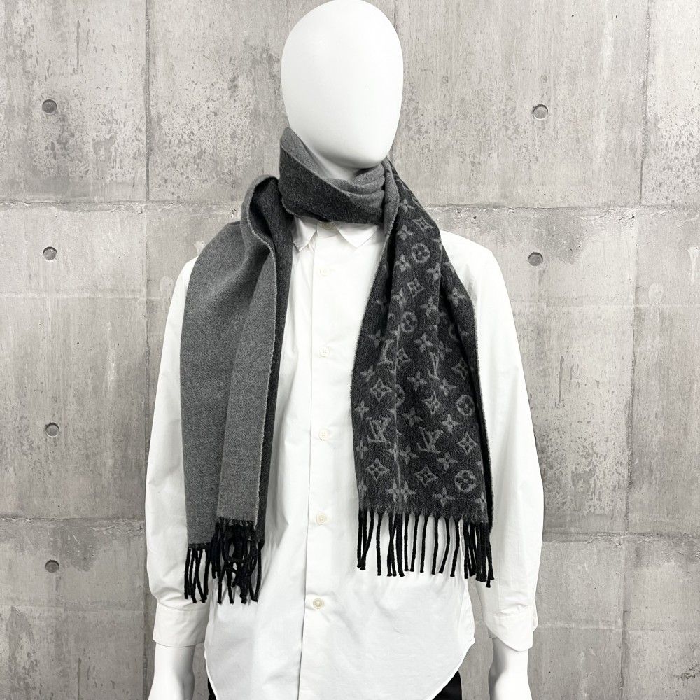 LOUIS VUITTON マフラー 黒 フリンジ付き Louis Vuitton ブラック