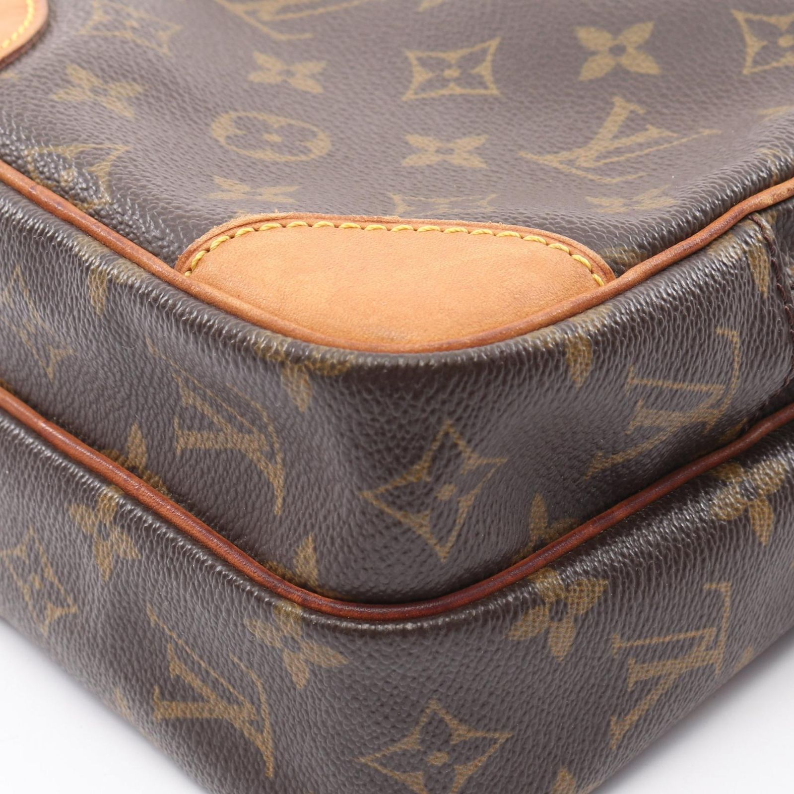 VUITTON ショルダーバッグ