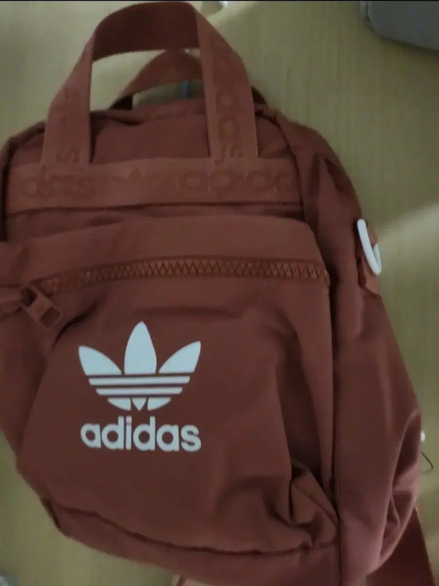 adidas アディダス クロスバッグ