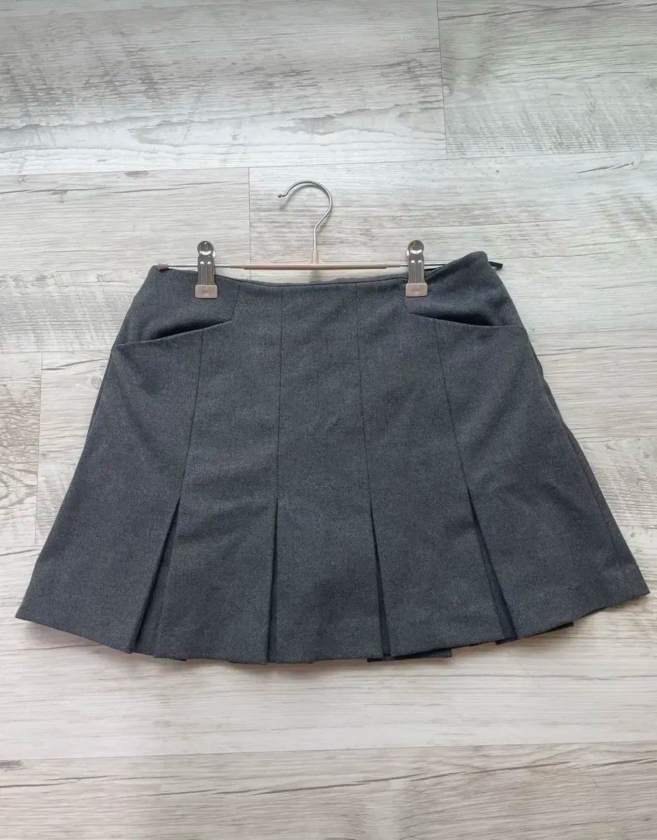 Titleist タイトリスト レディース 冬 ゴルフ スカート チャコール色 WWW_OLIVIERBERNSTEIN_COM